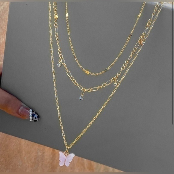 🆕 Multi Layered Butterfly Necklace - Picture 3 of 4